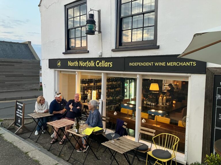 Instagram post from domaine.hugo. This post is in position 5.